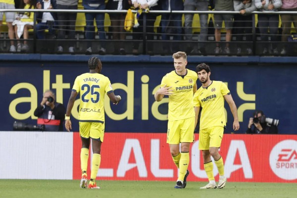 El Villarreal despide una temporada de transición con una notable recta final y tres nombres propios