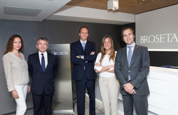 Broseta refuerza el área de Derecho Mercantil
con la incorporación de dos socios y tres abogados