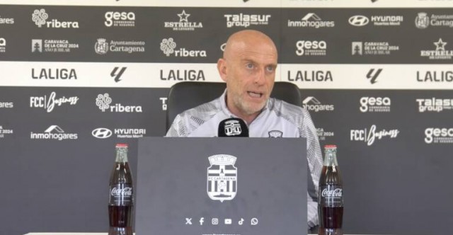 Miñambres niega haber fichado a Calero ni a otro entrenador 