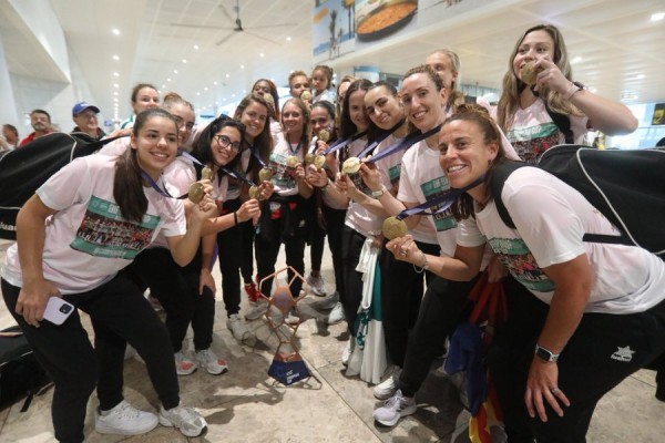 La plantilla del Atticgo Elche realizará una rúa el domingo y será recibida por el alcalde
