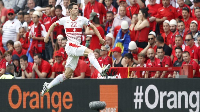 Suiza busca cerrar su clasificación ante Rumanía