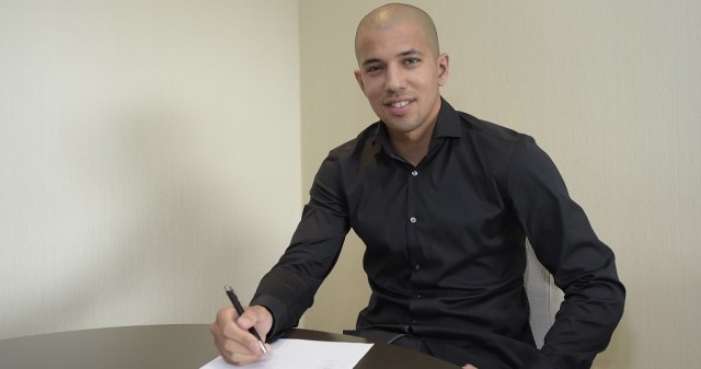 El West Ham hace oficial el fichaje de Feghouli