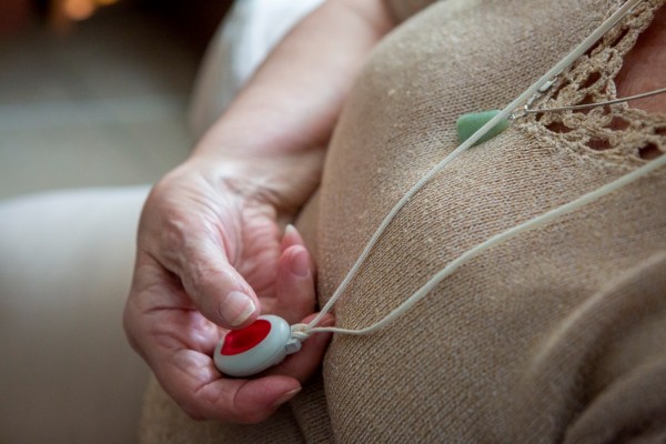 València adjudica a Servicios de Teleasistencia la teleasistencia domiciliaria para personas en riesgo 