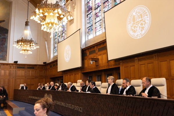 La CIJ ordena a Israel que detenga 
