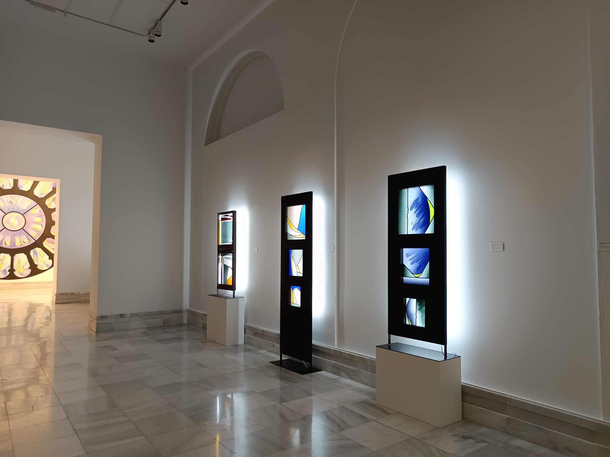 Arte y tecnología se dan la mano en la muestra 'Color y energía del sol'