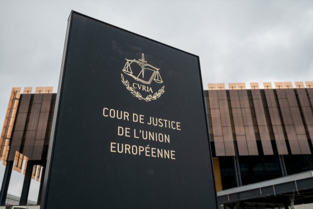 Bruselas lleva a España al TJUE por la Directiva de fusiones empresariales
