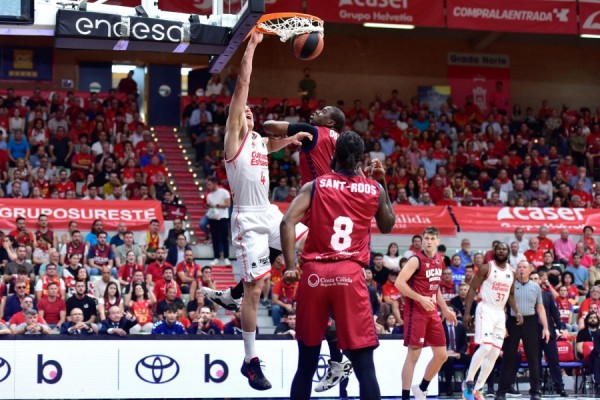 El Valencia Basket ganó la mitad de los partidos de desempate de ‘playoff’ en la Fonteta
