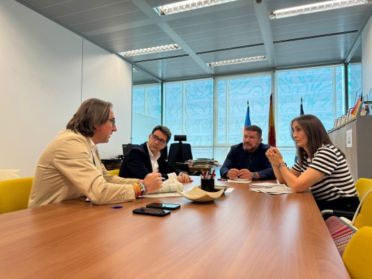 San Vicente pide a la Generalitat la reflejar el crecimiento poblacional en el Contrato Programa

