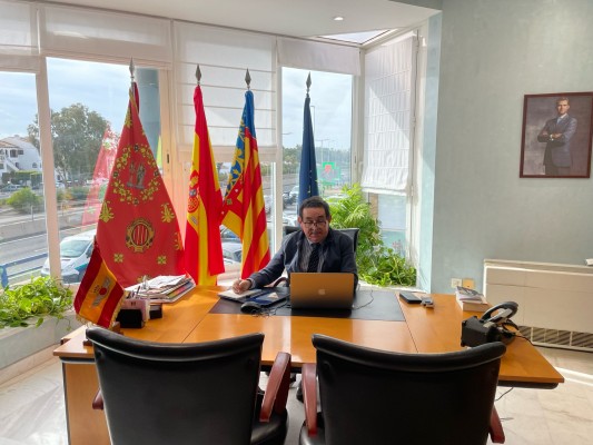 Mestre se reunirá con vecinos de Orihuela Costa tras rechazar sus enmiendas a los presupuestos