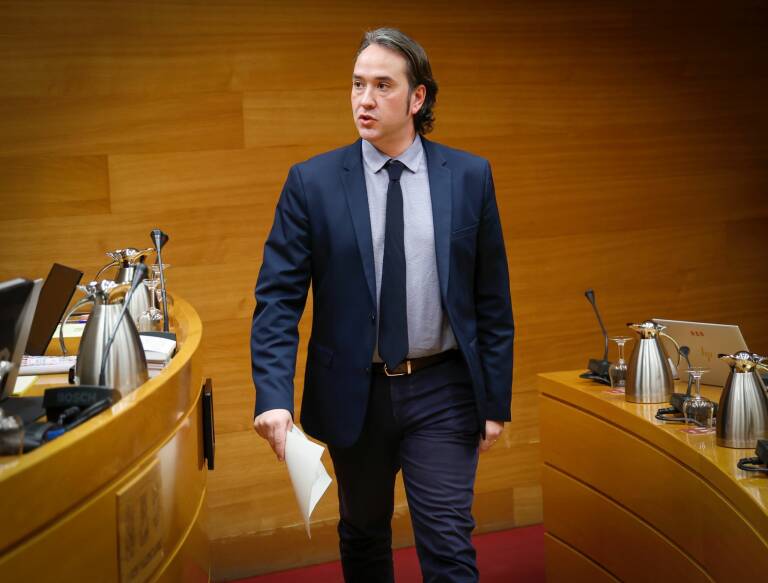 Vox y Compromís abren una nueva 'guerra' cultural en Burriana: Albiol depurará responsabilidades