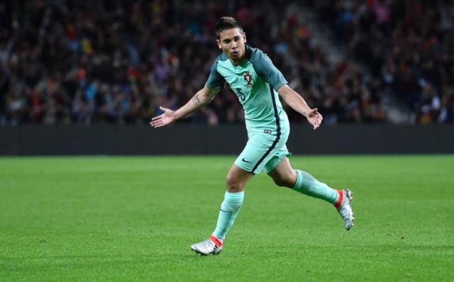 Raphael Guerreiro, cerca de fichar por el Borussia Dortmund