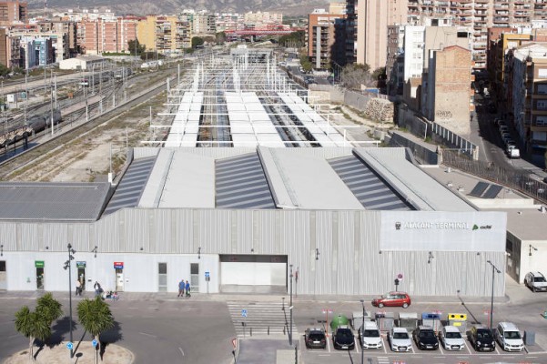 Transportes refuerza la alta velocidad en Alicante con más vías que en Barcelona y València