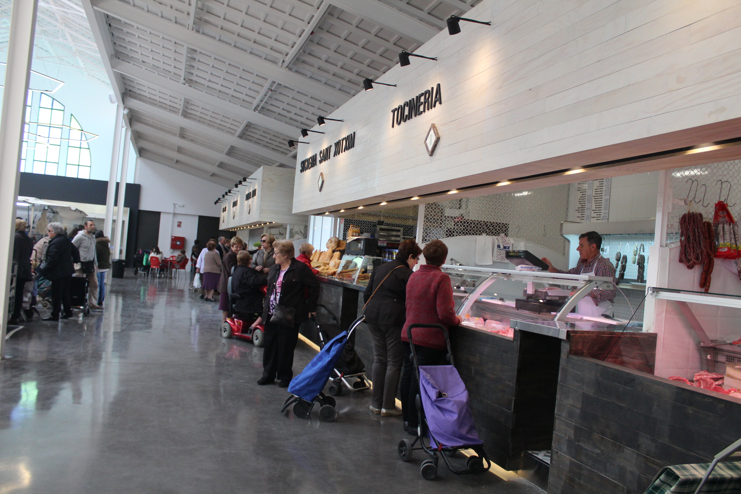 Nules busca ampliar la seua oferta gastronómica: trau a licitació tres casetes del Mercat Municipal