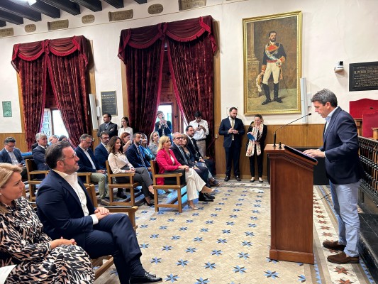 Mazón no despeja la decisión con la reversión del Vinalopó, pero dice que 