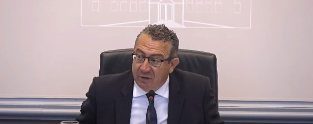La Diputación de Alicante expresa, 11 días después, su rechazo a la opa del BBVA al Sabadell