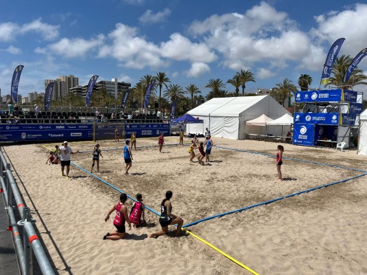 Balonmano, tenis y remo en la primera semana de la IV edición de los Costa Blanca Beach Games