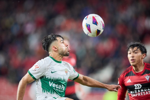 El Elche, pendiente del Espanyol-Real Oviedo
