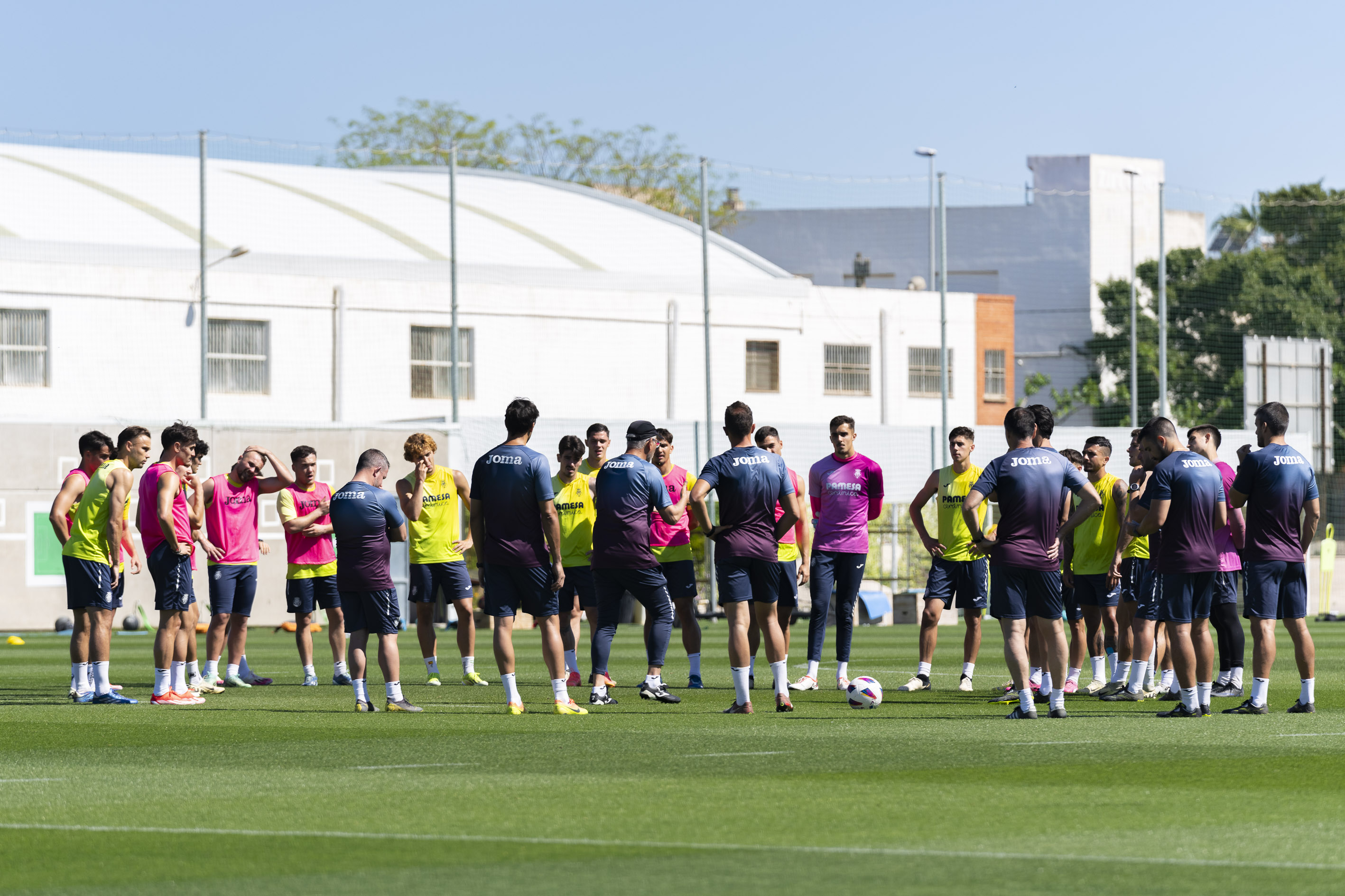 El Villarreal B necesita puntuar para no descender matemáticamente a Primera Federación 