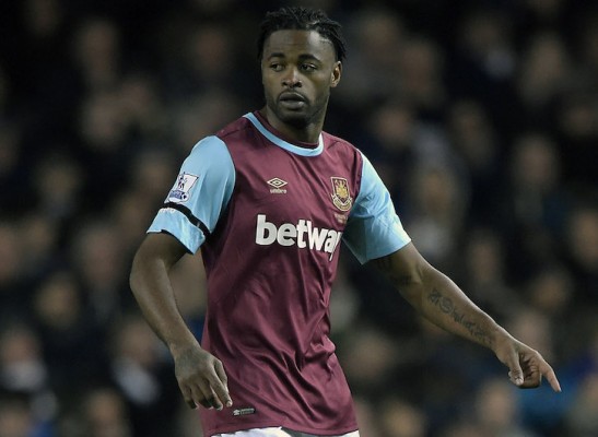 Alex Song, ofrecido al Valencia