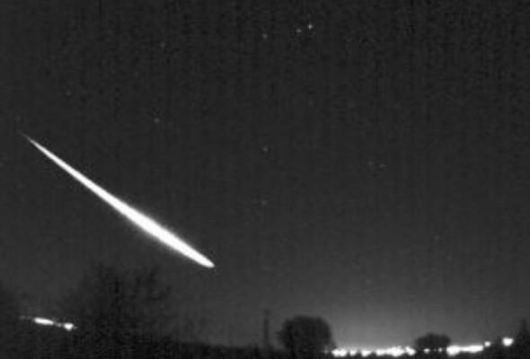 Un bólido ilumina el cielo de España en la madrugada y es avistado desde la Comunitat