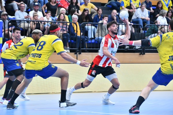 El Fertiberia Balonmano Puerto Sagunto cae en Irún 