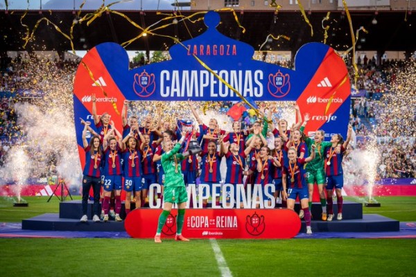 El Barça arrolla a la Real Sociedad y agranda su palmarés en la Copa de la Reina
