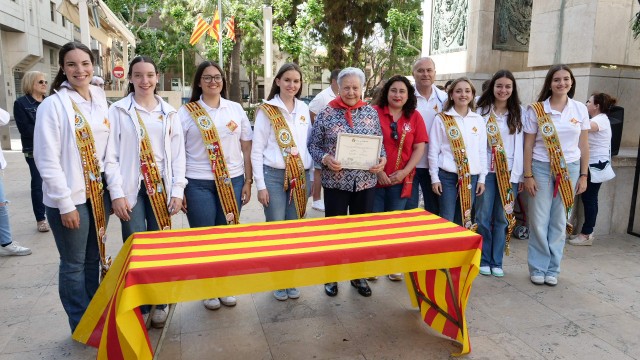Vila-real reuneix als veïns que porten el nom del patró de la ciutat a les festes de Sant Pasqual