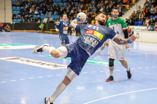 El TM Benidorm quiere despedirse de su afición con un triunfo ante Anaitasuna
