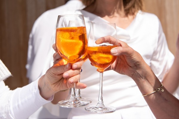Investigadores desarrollan un gel de proteínas que descompone el alcohol en el tracto gastrointestinal