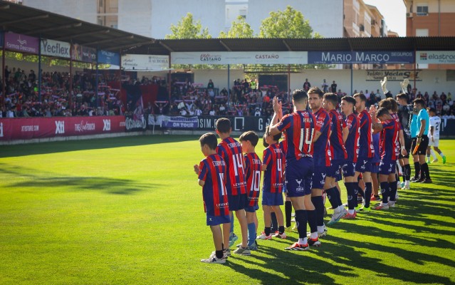 El Yeclano busca la final por el ascenso a Primera RFEF en casa ante el Lleida con un gol de ventaja