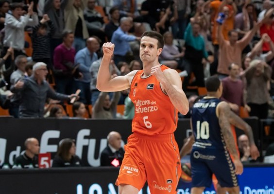 El Valencia busca el 1-0 ante el UCAM en una serie de mucho físico y pocos pívots