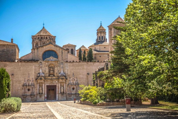 Vila-real i Vilanova i la Geltrú ratificaran el seu agermanament amb un acte al Monestir de Poblet