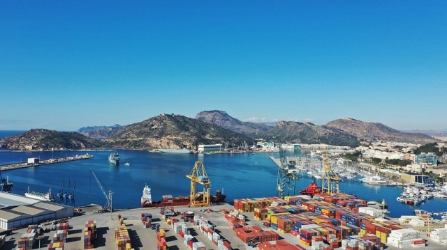España deniega el permiso de escala en Cartagena a un barco, que no es el Borkum, al confirmarse que lleva armamento para Israel
