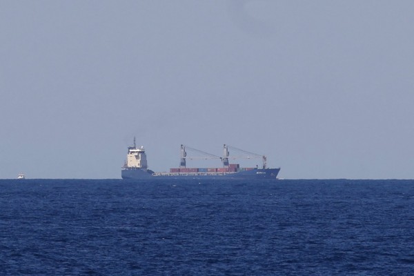 El buque Borkum entra en aguas de Cartagena, aunque la delegada del Gobierno insiste en que su destino no es Israel