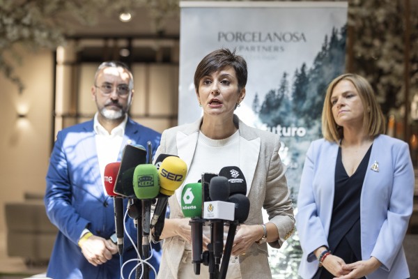 Isabel Rodríguez tiende la mano a las autonomías y los ayuntamientos para regular el alquiler turístico