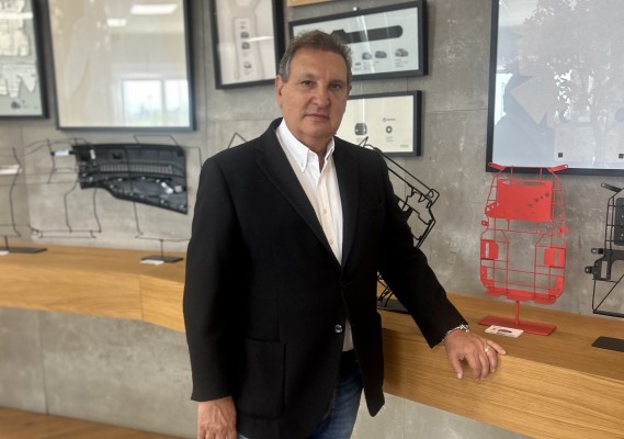 Vives (KH): 