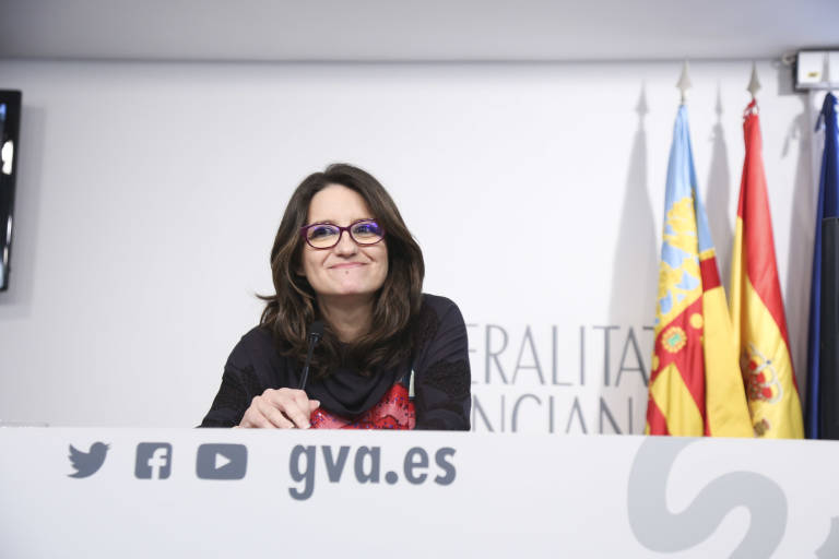 Oltra subraya que la iniciativa de la agencia de captación de inversión es de Economía