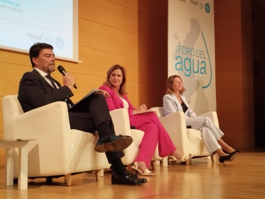 Barcala defiende los avances de Alicante en la gestión eficiente del ciclo del agua