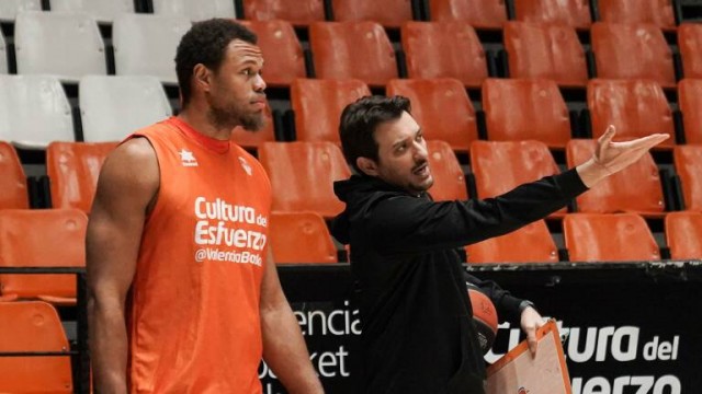 Davies, Jones y Anderson, con problemas físicos a tres días de recibir al Murcia
