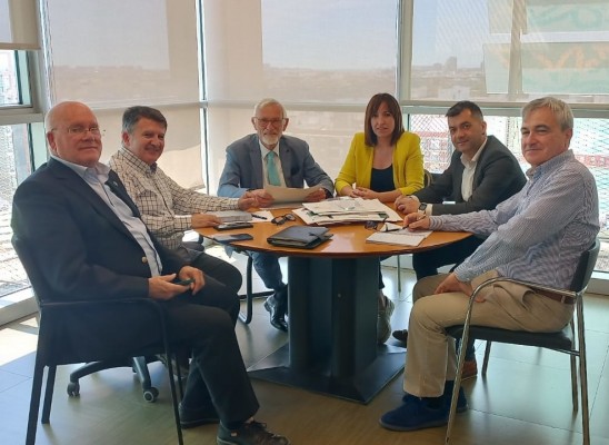 Benicarló, Vinaròs i Peníscola reclamen units la millora del transport interurbà en autobús