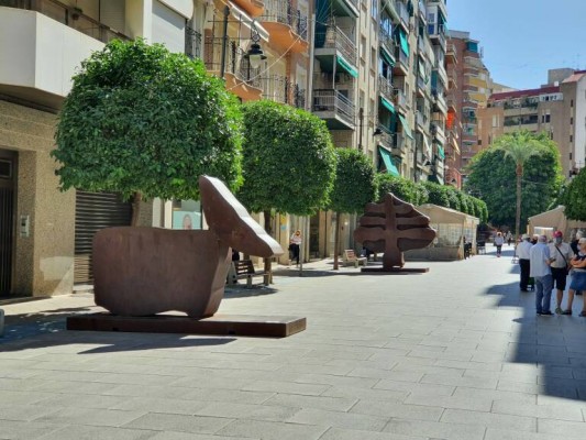 Tres empresas pugnan por el contrato de 1,4 millones para iluminar las calles de Molina en Navidad y fiestas