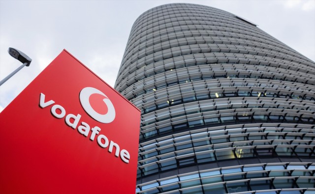 El Gobierno autoriza la compra del negocio de Vodafone en España por el fondo británico Zegona