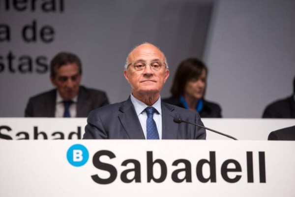 Sabadell suspende temporalmente el programa de recompra de acciones ante la opa de BBVA