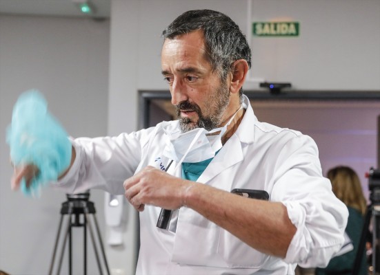 Pedro Cavadas denuncia el uso fraudulento de su imagen en anuncios de redes sociales

