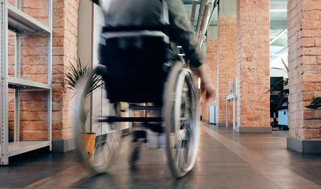 El Consell destinará 52,6 millones para fomentar el empleo de personas con discapacidad