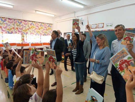 Un cómic mostrará a los escolares de Lorca cómo es el trabajo de los ganaderos