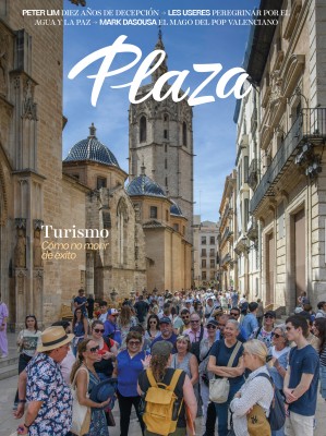 El auge del turismo, portada de mayo de la revista Plaza 
