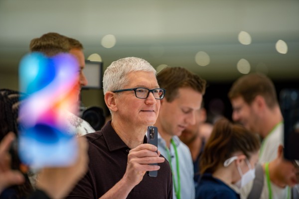 ¿Realmente Apple está retrasada frente a sus rivales tecnológicos con la Inteligencia Artificial?
