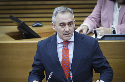 El síndic del GPP, Miguel Barrachina. Foto: JOSÉ CUÉLLAR/CORTS VALENCIANES - 