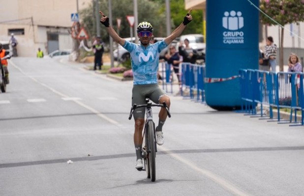 Alejandro Valverde se impone en la primera edición de la Castellón Gravel Race